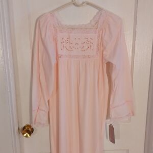 Delicate Pink Lace Night Gown Brushed Nylon Size Medium Long Night Gown